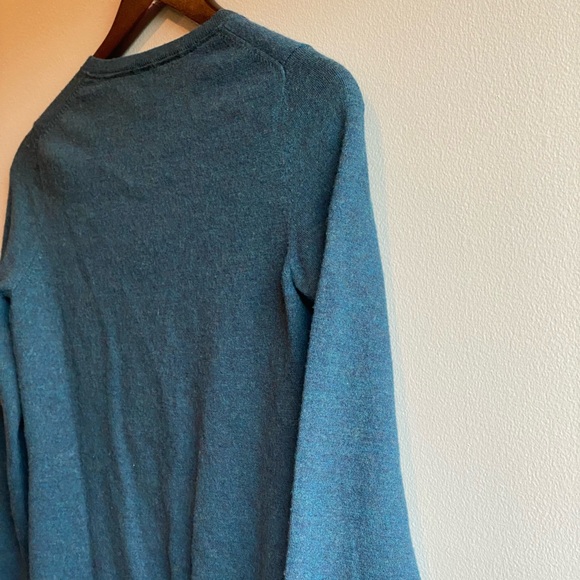 Banana Republic Merino Wool Blend Blue Teal Cardigan Sweater Two Front Pockets - Picture 6 of 6
